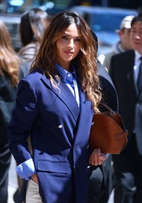 Celebs At Ralph Lauren - NYC Eiza Gonzalez attends the Ralph Lauren fashion show in New York, NY on April 17, 2025. Photo by Dylan Travis ABACAPRESS.COM New York City NY United States  Copyright: xDylanxTravis ABACAx