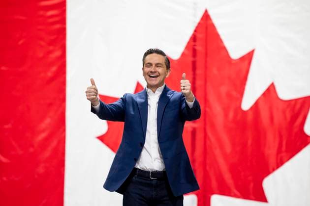 Parlamentswahl in Kanada, Vorwahlen April 18, 2025, Montreal, Qc, Canada: Conservative Party Leader Pierre Poilievre gestures after speaking during a federal election campaign stop in Montro al-Est, Que., Friday, April 18, 2025. Montreal Canada  - ZUMAc35_ 20250418_zaf_c35_007 Copyright: xChristopherxKatsarovx
