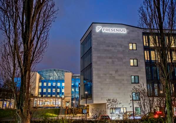 Fresenius Konzernzentrale Fresenius Konzernzentrale in Bad Homburg, Deutschland (License=RF) Copyright: xZoonar.com KlausxOhlenschlaegerx 23214001