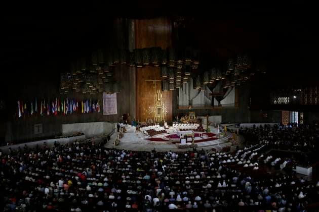 Solemn Eucharist In Mexico For The Death Of Pope Francis Dozens of people attend a solemn Eucharist at the Basilica of Guadalupe in Mexico City, Mexico, on April 21, 2025, commemorating the death of Pope Francis, who dies this Tuesday at the age of 88 due to a stroke and cardiac arrest, according to information from the Vatican. Mexico City Mexico  Copyright: xGerardoxVieyrax originalFilename: vieyra-notitle250421_npGQN.jpg