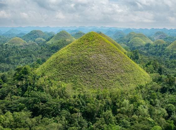 Creative Highlights World Chocolate Hills Bohol,Central Visayas, Philippinen, Südostasien Chocolate Hills Bohol Central Visayas, Philippines Asia (License=RF) Copyright: xZoonar.com PeterxMocsonokyx 23249211