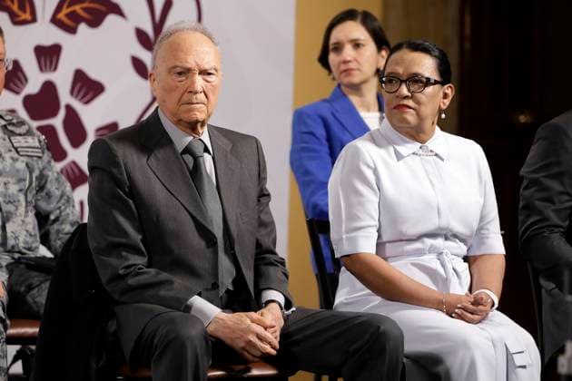 Mexico s Attorney General, Alejandro Gertz Manero and Interior Minister, Rosa Icela Rodriguez during a briefing conference at National Palace. on April 22, 2025 in Mexico City, Mexico. Mexico City Mexico - ZUMAe321 20250422_zia_e321_003 Copyright: xLuisxBarronx
