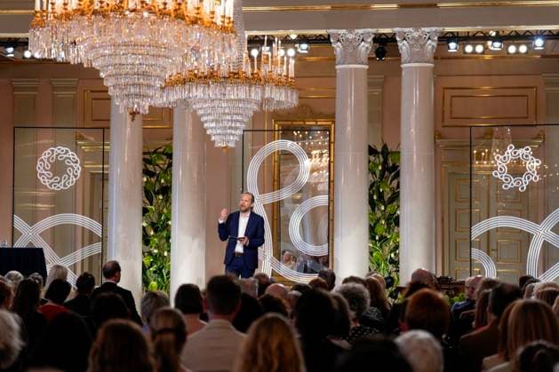 Fosse party at the Palace of Oslo 20250424 Crown Princess Mette Marit honors Nobel Laureate Jon Fosse with historys first Fosse Lecture and the Fosse Prize during a ceremony in the Grand Ballroom at the Palace of Oslo The Crown Princess also awards the newly established Fosse Prize for translators to German Hinrich Schmidt Henkel Pho  Copyright: xHeikoxJungex xNTBx