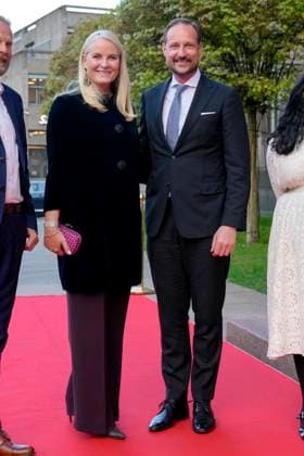 Statsminister Jonas Gahr Store og finansminister Jens Stoltenberg moter Trump Washington, USA 20250424. Statsminister Jonas Gahr Store hilser pa USAs president Donald Trump i Det hvite hus Foto: Cornelius Poppe NTB Washington USA PSTOjK_Lv8I EDITORIAL USE ONLY Ref:_BNC_POLPSTOjK_Lv8I.jpg *** Prime Minister Jonas Gahr Store and Finance Minister Jens Stoltenberg meet Trump Washington, USA 20250424 Prime Minister Jonas Gahr Store greets US President Donald Trump at the White House Photo Cornelius Poppe NTB Washington USA PSTOjK Lv8I EDITORIAL USE ONLY Ref BNC POLPSTOjK Lv8I jpg  Copyright: xx