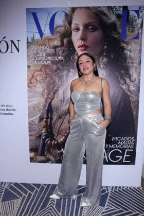 April 24, 2025, Mexico City, Ciudad de Mexico, Mexico: Yanel lozada poses for photos during the opening ceremony for Espacio Vogue Mo xico at Four Seasons Hotel. on April 24, 2025 in Mexico City, Mexico. Mexico City Mexico - ZUMAe321 20250424_zea_e321_009 Copyright: xYamakxPereax