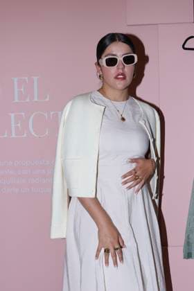 April 24, 2025, Mexico City, Ciudad de Mexico, Mexico: Lesslie Polinesia poses for photos during the opening ceremony for Espacio Vogue Mo xico at Four Seasons Hotel. on April 24, 2025 in Mexico City, Mexico. Mexico City Mexico - ZUMAe321 20250424_zea_e321_046 Copyright: xYamakxPereax