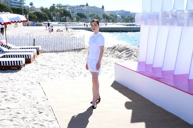 Cannes - 8th Canneseries International Festival - Photocall Marie Colomb (Madame Figaro rising star award) Cannes - 8th Canneseries International Festival - Marie Colomb (Madame Figaro rising star award) Cannes France  Copyright: xIPA ABACAx