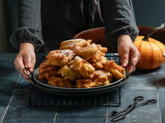 pumpkin donuts, spanish sweet dish, Bunuelos de calabaza, la receta traditional valenciana, autumnal theme, big pumpkin pumpkin donuts, spanish sweet dish, Bunuelos de calabaza, la receta traditional valenciana, autumnal theme, big pumpkin Copyright: xJuliaxBogdanovax JBO070325-6
