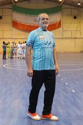 April 25, 2025, Tehran, Iran: Iranian President MASOUD PEZESHKIAN (C) participates in a football match to celebrate Iran Labor Week and honor the laborers of the nation, competing between the workers and veterans teams. Tehran Iran - ZUMAi98_ 20250425_zih_i98_004 Copyright: xIranianxPresidencyx