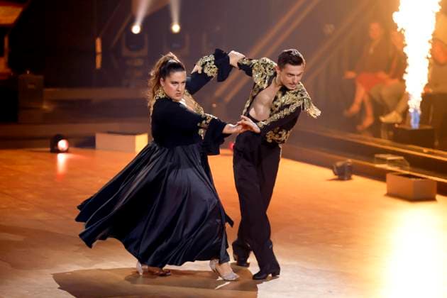 Influencerin Sandra Safiulov (SelfieSandra) und Profitänzer Zsolt Sandor Cseke bei der 18. Staffel der RTL-Tanzshow Lets Dance im Coloneum. Köln, 25.04.2025 NRW Deutschland *** Influencer Sandra Safiulov SelfieSandra and professional dancer Zsolt Sandor Cseke at the 18th season of the RTL dance show Lets Dance at the Coloneum Cologne, 25 04 2025 NRW Germany Copyright: xChristophxHardtx
