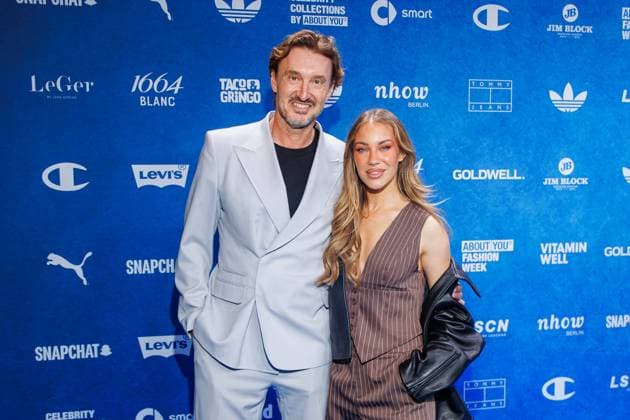 Fashion Show ABOUT YOU Fashionmania Alfred Enzensberger and Stephanie Davis at the ABOUT YOU Fashionmania by AYFW at the Uber Eats Music Hall on 25 April 2025 in Berlin Copyright: xEventpressxKochanx