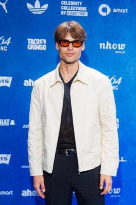 Fashion Show ABOUT YOU Fashionmania Arne Carlos Böttcher at the ABOUT YOU Fashionmania by AYFW at the Uber Eats Music Hall on 25 04 2025 in Berlin Copyright: xEventpressxKochanx