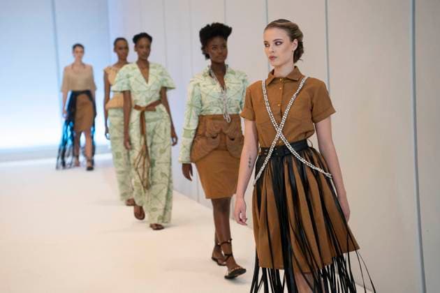 (250426) -- JOHANNESBURG, April 26, 2025 -- Models present creations during South African Fashion Week Spring Summer 2025 in Johannesburg, South Africa, on April 25, 2025. (Photo by Xinhua) SOUTH AFRICA-JOHANNESBURG-SOUTH AFRICAN FASHION WEEK IhsaanxHaffejee 