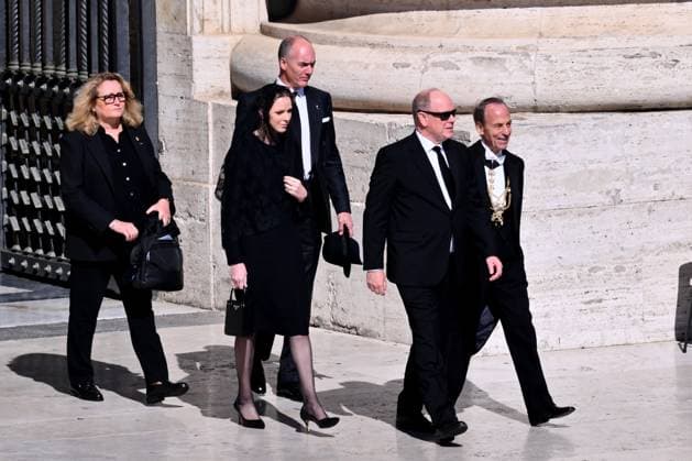 Dc Rome 26 04 2025 Funeral in St. Peters of the coffin of the Holy Father Pontiff Pope Francis photo Domenico Cippitelli Image in the photo Alberto di Monaco