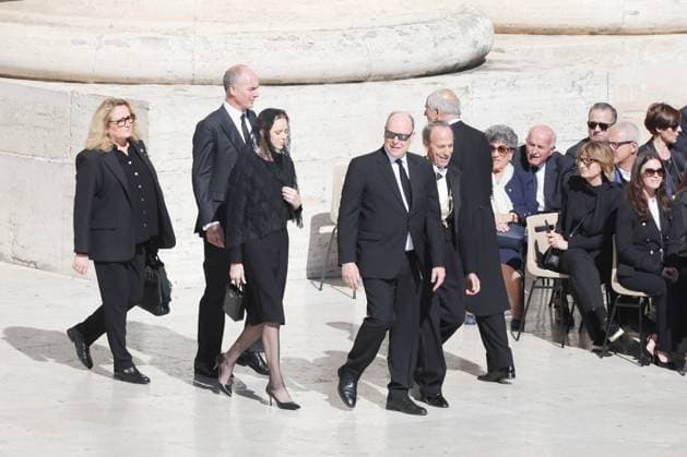 Royals At The Funeral Of Pope Francis - Vatican Prince Albert of Monaco and his wife Princess Charlene attending the funeral of Pope Francis on April 26, 2025, in Vatican. As Rome says goodbye to Pope Francis, global leaders, royals, clergy, and thousands of faithful gathered at the Vatican for a solemn and historic farewell. Pope Francis passed away on Monday, April 21, aged 88. Photo by Marco Iacobucci IPA ABACAPRESS.COM Rome Vatican City Vatican (or Holy See)  Copyright: xIacobuccixMarco IPA ABACAx