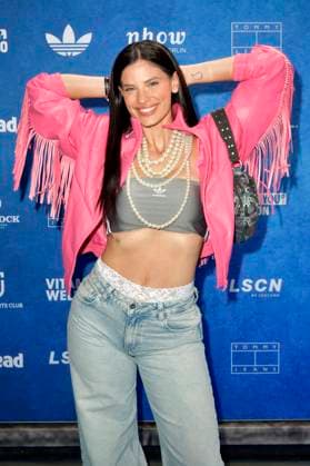 Christina Bompa Tanimanides at the ABOUT YOU Fashionmania by AYFW in the Uber Eats Music Hall Berlin, 25 04 2025 Foto:xM.xBehrensx xFuturexImagex about_you_5501