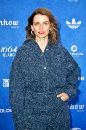 Eva Padberg at the ABOUT YOU Fashionmania by AYFW in the Uber Eats Music Hall Berlin, 25 04 2025 Foto:xM.xBehrensx xFuturexImagex about_you_5511