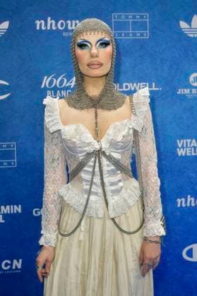 Willow Pill at the ABOUT YOU Fashionmania by AYFW in the Uber Eats Music Hall Berlin, 25 04 2025 Foto:xM.xBehrensx xFuturexImagex about_you_5520