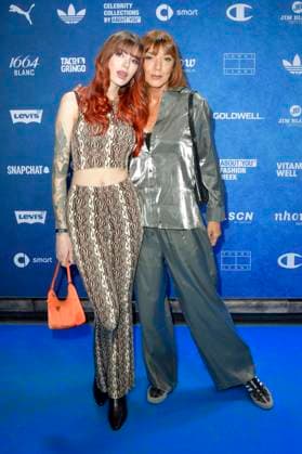 Katrin and Lulu at the ABOUT YOU Fashionmania by AYFW in the Uber Eats Music Hall Berlin, 25 04 2025 Foto:xM.xBehrensx xFuturexImagex about_you_5522