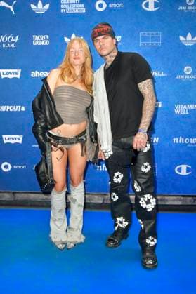 Cassy Cassau and company at the ABOUT YOU Fashionmania by AYFW in the Uber Eats Music Hall Berlin, 25 04 2025 Foto:xM.xBehrensx xFuturexImagex about_you_5556