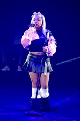 Zoe Wees at the ABOUT YOU Fashionmania by AYFW in the Uber Eats Music Hall Berlin, 25 04 2025 Foto:xM.xBehrensx xFuturexImagex about_you_5574