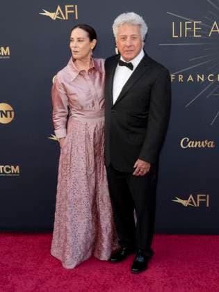 AFI Life Achievement Award Ceremony Honoring Francis Ford Coppola 26 April 2025 - Hollywood, California - Lisa Hoffman and Dustin Hoffman. AFI Life Achievement Award Ceremony Honoring Francis Ford Coppola at TCL Chinese Theatre. Photo Credit: Billy Bennight AdMedia Hollywood California United States EDITORIAL USE ONLY  Copyright: xx BillyxBennightx admphotostwo928332