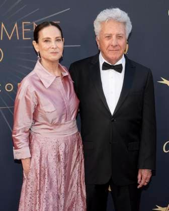 April 26, 2025, Hollywood, California, USA: Lisa Hoffman and Dustin Hoffman attends the AFI Life Achievement Award Ceremony Honoring Francis Ford Coppola. Hollywood USA - ZUMAb173 20250426_aap_b173_071 Copyright: xBillyxBennightx
