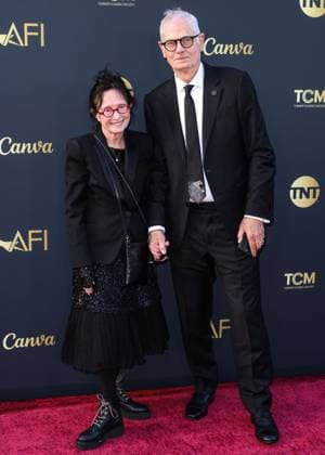 50th Annual AFI Life Achievement Award 2025 Honoring Francis Ford Coppola Mary Jo Deschanel and husband Caleb Deschanel arrive at the 50th Annual AFI (American Film Institute) Life Achievement Award Honoring Francis Ford Coppola held at the Dolby Theatre in Hollywood, Los Angeles, California, United States. Dolby Theatre, Hollywood, Los Angeles, California, USA California United States  Copyright: xImagexPressxAgencyx originalFilename: collin-50thannu250427_np0Kk.jpg