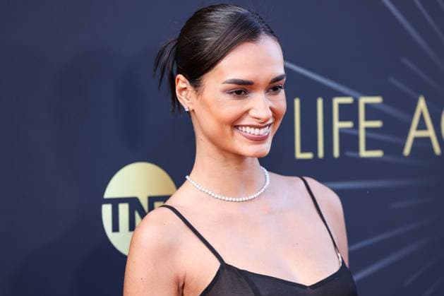 50th Annual AFI Life Achievement Award 2025 Honoring Francis Ford Coppola Brazilian model Gizele Oliveira arrives at the 50th Annual AFI (American Film Institute) Life Achievement Award Honoring Francis Ford Coppola held at the Dolby Theatre in Hollywood, Los Angeles, California, United States. Dolby Theatre, Hollywood, Los Angeles, California, USA California United States  Copyright: xImagexPressxAgencyx originalFilename: collin-50thannu250427_np88O.jpg
