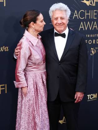 50th Annual AFI Life Achievement Award 2025 Honoring Francis Ford Coppola Lisa Hoffman and husband Dustin Hoffman arrive at the 50th Annual AFI (American Film Institute) Life Achievement Award Honoring Francis Ford Coppola held at the Dolby Theatre in Hollywood, Los Angeles, California, United States. Dolby Theatre, Hollywood, Los Angeles, California, USA California United States  Copyright: xImagexPressxAgencyx originalFilename: collin-50thannu250427_npad9.jpg