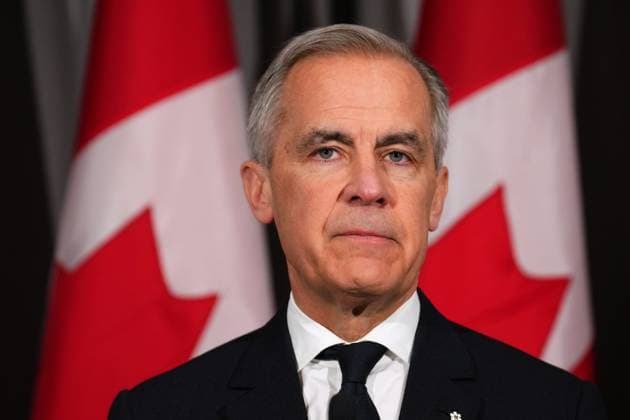 News Bilder des Tages April 27, 2025, Hamilton, On, Canada: Prime Minister Mark Carney delivers a statement in Hamilton, Ont., on Sunday, April 27, 2025, regarding the incident at the Lapu Lapu Day block party in Vancouver. Hamilton Canada  - ZUMAc35_ 20250427_zaf_c35_001 Copyright: xSeanxKilpatrickx