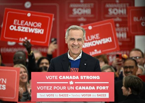 Carney Makes Final Plea For Votes In Edmonton EDMONTON, CANADA APRIL 27: Canadian Prime Minister and Liberal Leader Mark Carney addresses volunteers and supporters at Liberal candidate Amarjeet Sohi™s campaign office, on the eve of the General Election Day, in Edmonton, Alberta, Canada, on April 27, 2025. Edmonton Canada  Copyright: xArturxWidakx originalFilename: widak-carneyma250427_npNpq.jpg