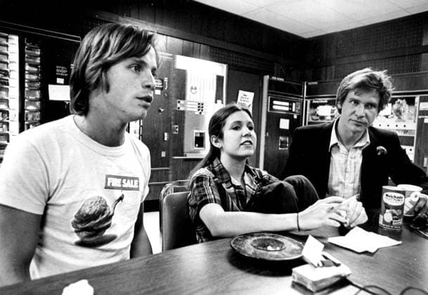 Star Wars: Episode IV - A New Hope (1977) - filmstill Star Wars: Episode IV - A New Hope (1977) Behind the scenes photo of Harrison Ford, Mark Hamill & Carrie Fisher - - - EDITORIAL USE ONLY Copyright: xFSN-Kx