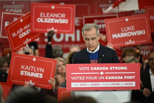 Carney Makes Final Plea For Votes In Edmonton EDMONTON, CANADA APRIL 27: Canadian Prime Minister and Liberal Leader Mark Carney addresses volunteers and supporters at Liberal candidate Amarjeet Sohi™s campaign office, on the eve of the General Election Day, in Edmonton, Alberta, Canada, on April 27, 2025. Edmonton Canada  Copyright: xArturxWidakx originalFilename: widak-carneyma250427_npExE.jpg