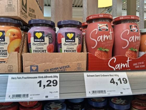 Marktkauf - Einkauf zu Zeiten von Inflation. Marktkauf - Einkauf in einem Supermarkt oder Discounter *** Marktkauf shopping in times of inflation Marktkauf shopping in a supermarket or discount store