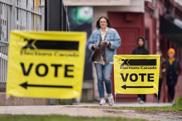 April 28, 2025, Halifax, Ns, Canada: Elections Canada signage is seen as voters arrive at a polling station on Election Day in Halifax on Monday, April 28, 2025. Halifax Canada  - ZUMAc35_ 20250428_zaf_c35_001 Copyright: xDarrenxCalabresex