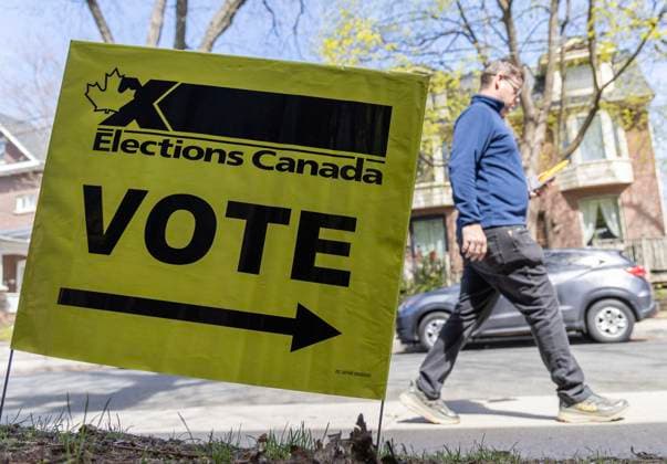 (250428) -- TORONTO, April 28, 2025 -- A voter arrives at a polling station in Toronto, Canada, on April 28, 2025. Millions of Canadians are lining up to cast their ballots on Monday as U.S. President Donald Trump weighed in on the election with a new threat of annexation of the country. (Photo by Xinhua) CANADA-TORONTO-ELECTION ZouxZheng 