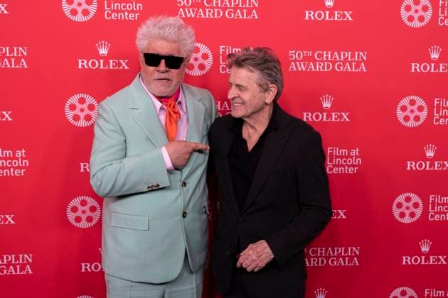 Spanish director Pedro Almodovar (L) poses with actor Mikhail Baryshnikov (R) during the red carpet at the 50th Chaplin Awards 2025 in New York, USA, 28 April 2025. Pedro Almodovar receives the Chaplin Award during the 50th edition of the Chaplin Prize !ACHTUNG: NUR REDAKTIONELLE NUTZUNG!  Copyright: xAngelxColmenaresx AME3445 20250429-55016669337_1