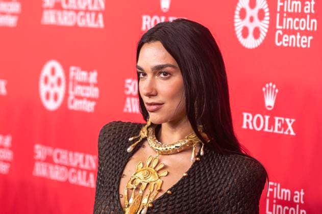 April 28, 2025, New York, United States: Dua Lipa attends the 50th Chaplin Award Gala at Alice Tully Hall at Lincoln Center. New York United States - ZUMAs197 20250428_aaa_s197_380 Copyright: xRonxAdarx