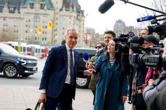 April 29, 2025, Ottawa, On, CAN: Canadian Prime Minister Mark Carney passes journalists as he arrives at the Office of the Prime Minister and Privy Council, the morning after the Liberal Party won the Canadian federal election, in Ottawa on Tuesday, April 29, 2025. Ottawa CAN  - ZUMAc35_ 20250429_zaf_c35_026 Copyright: xJustinxTangx