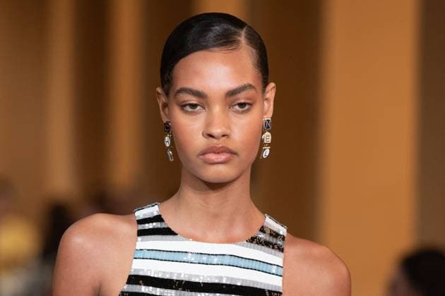 Chanel Cruise 2025 Fashion Show - Runway A model walks the runway at the Chanel Cruise 2025 fashion show at Villa D Este in Como, Italy, on April 29, 2025. Photo by Aurore Marechal ABACAPRESS.COM Como Italy  Copyright: xMarechalxAurore ABACAx