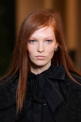 Chanel Cruise 2025 Fashion Show - Runway A model walks the runway at the Chanel Cruise 2025 fashion show at Villa D Este in Como, Italy, on April 29, 2025. Photo by Aurore Marechal ABACAPRESS.COM Como Italy  Copyright: xMarechalxAurore ABACAx