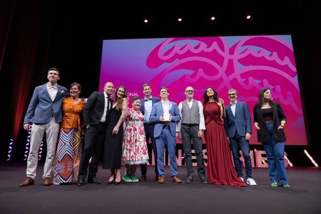 Cannes International Series Festival Canneseries, Preisverleihung Prizes Ceremony of The 8th Canneseries Festival - Cannes ‘BEST DOCUSERIES’ prize for ‘The Agent - Life and lies of my father’ during the Prizes ceremony of the 8th Canneseries Festival, in Cannes. Cannes, France on April 29, 2025. Photo by Shootpix ABACAPRESS.COM Cannes Provence-Alpes-Cote d Azur France  Copyright: xShootpix ABACAx