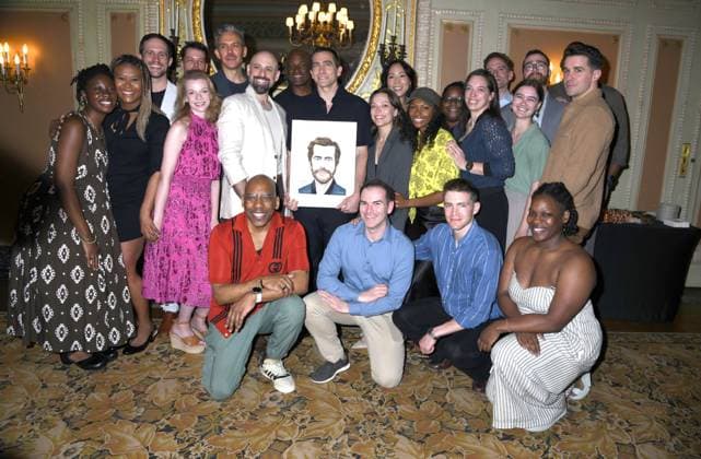 April 29, 2025, New York, New York, United States: Jake Gyllenhaal joins the legendary wall of caricatures at Sardi s. Jake Gyllenhaal will gather with the company of Othello and friends at Sardi s in New York. April 29, 2025 New York United States - ZUMAp281 20250429_zea_p281_001 Copyright: xPhotoxImagexPressx