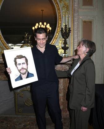 April 29, 2025, New York, New York, United States: Jake Gyllenhaal joins the legendary wall of caricatures at Sardi s in New York. April 29, 2025 New York United States - ZUMAp281 20250429_zea_p281_021 Copyright: xPhotoxImagexPressx