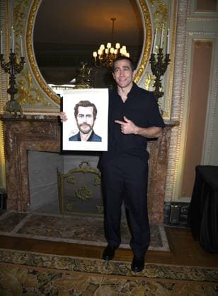 April 29, 2025, New York, New York, United States: Jake Gyllenhaal joins the legendary wall of caricatures at Sardi s in New York. April 29, 2025 New York United States - ZUMAp281 20250429_zea_p281_013 Copyright: xPhotoxImagexPressx