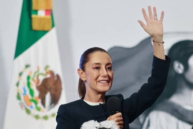 MexicoÃ¢â‚¬â ¢s President Claudia Sheinbaum Pardo, speaks during a briefing conference where she gives a message to Mexican children in the context of the celebration of Children s Day at National Palace. on April 30, 2025 in Mexico City, Mexico. Mexico City Mexico - ZUMAe321 20250430_zia_e321_014 Copyright: xCarlosxSantiagox