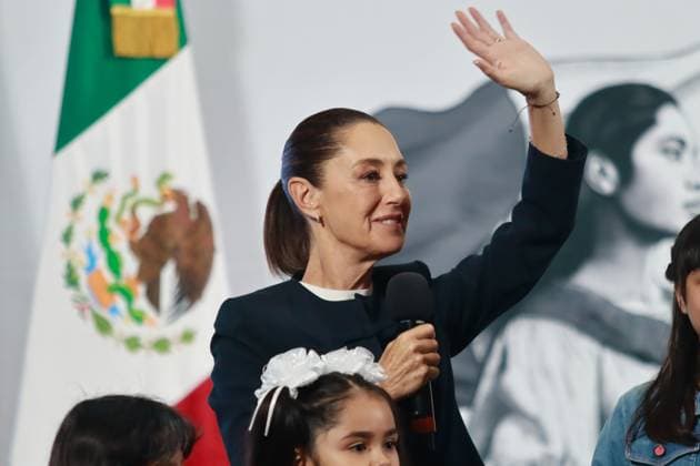 MexicoÃ¢â‚¬â ¢s President Claudia Sheinbaum Pardo, speaks during a briefing conference where she gives a message to Mexican children in the context of the celebration of Children s Day at National Palace. on April 30, 2025 in Mexico City, Mexico. Mexico City Mexico - ZUMAe321 20250430_zia_e321_026 Copyright: xCarlosxSantiagox