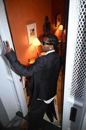 Personalities at Anna Wintours Pre Met Gala dinner in New York Asap Rocky at Anna Wintours Pre Met Gala dinner in New York on may 4th 2025 Yehiel Chekroune Bestimage Anna Wintour s Pre Met Gala dinner in New York on may 4th 2025 New York Etats Unis  Copyright: xYehielxChekrounex xBestimagexYehielxChekrounex xBestimagex
