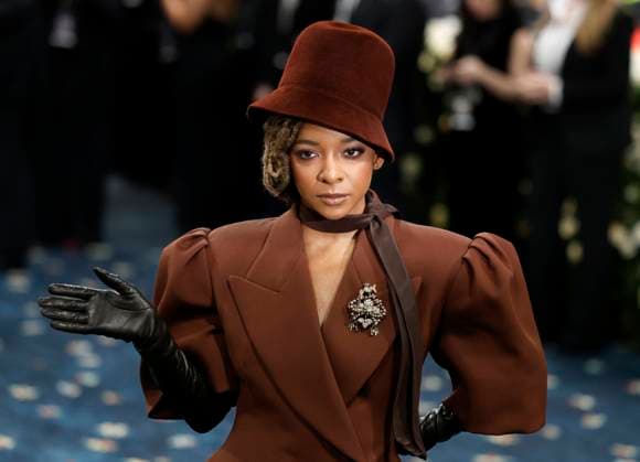 Entertainment Themen der Woche KW19 Entertainment Bilder des Tages Kara Young arrives on the red carpet at the 2025 Met Gala celebrating the opening of Superfine: Tailoring Black Style at The Metropolitan Museum of Art on Monday, May 5, 2025 in New York City.  NYP20250505108 JOHNxANGELILLO
